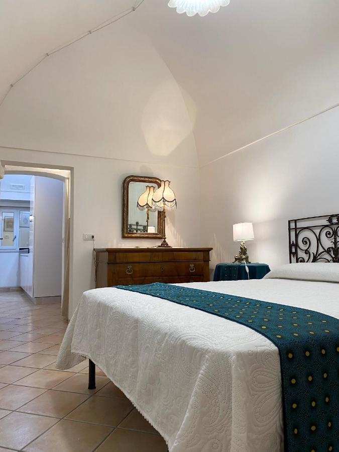 La Dimora Del Mercante - Puglia Mia Apartments Монополи Экстерьер фото
